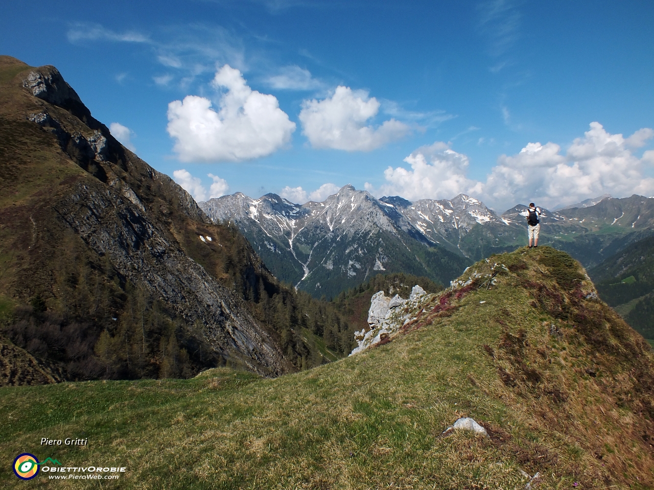 18 Sul cocuzzolo con vista in Secco, Pegherolo, Cavallo,....JPG